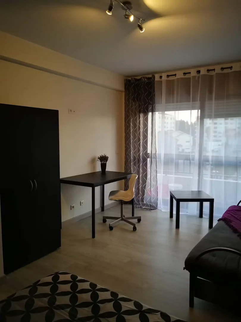 Preisgünstiges Studentenzimmer in günstiger Lage in
