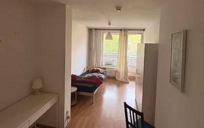 Günstiges Privatzimmer in {area}