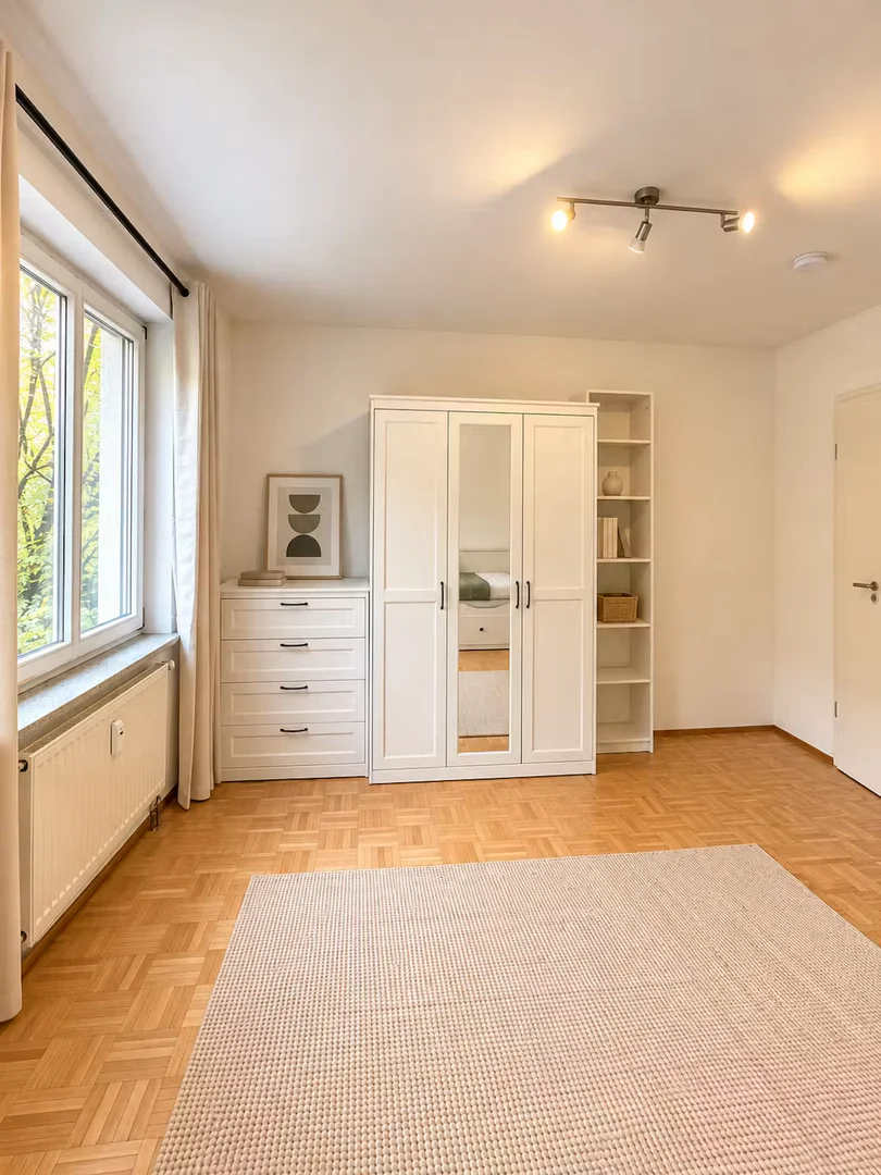 Cozy room for students available in 