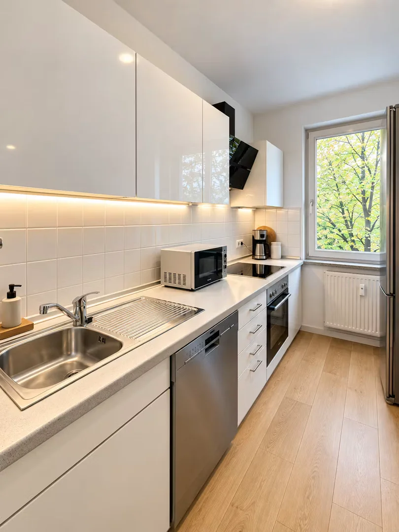 Comfortable and spacious student room in 