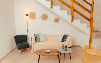 Entire fully furnished flat in {area}
