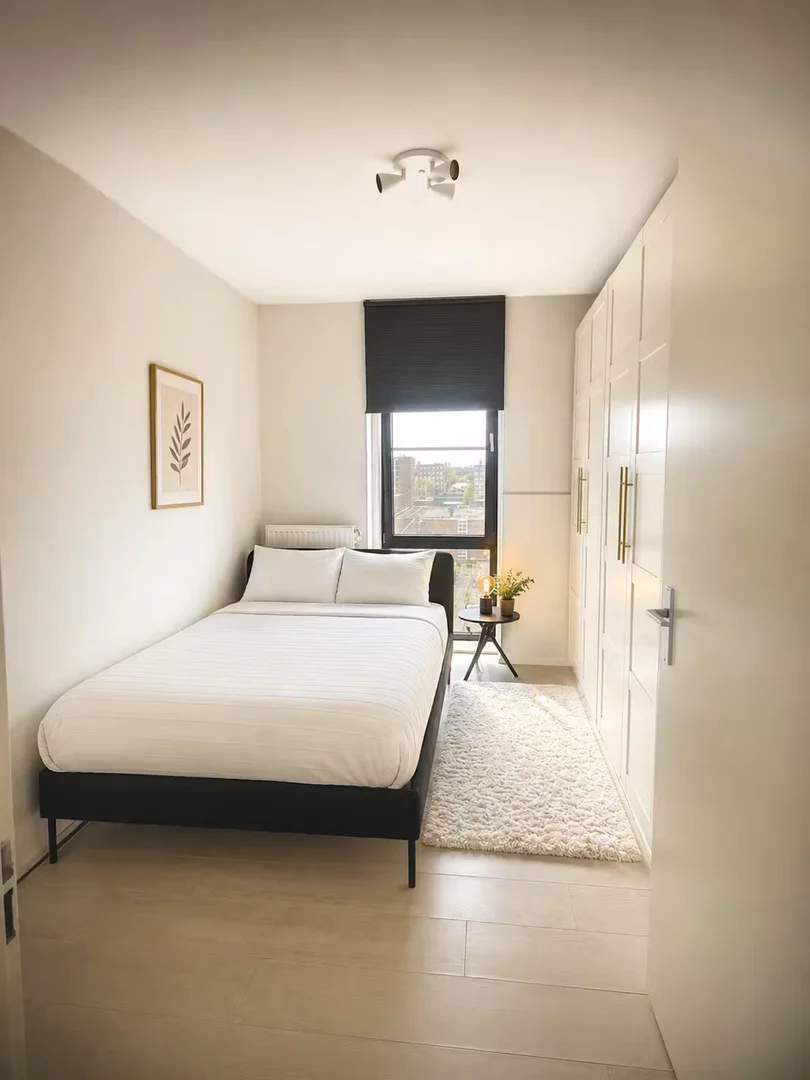 Habitación para estudiantes en  con modernas comodidades