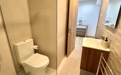 Dairenin tamamı konumu Avenida Francisco Sá Carneiro, Quarteira, 8 10 görüntüsü