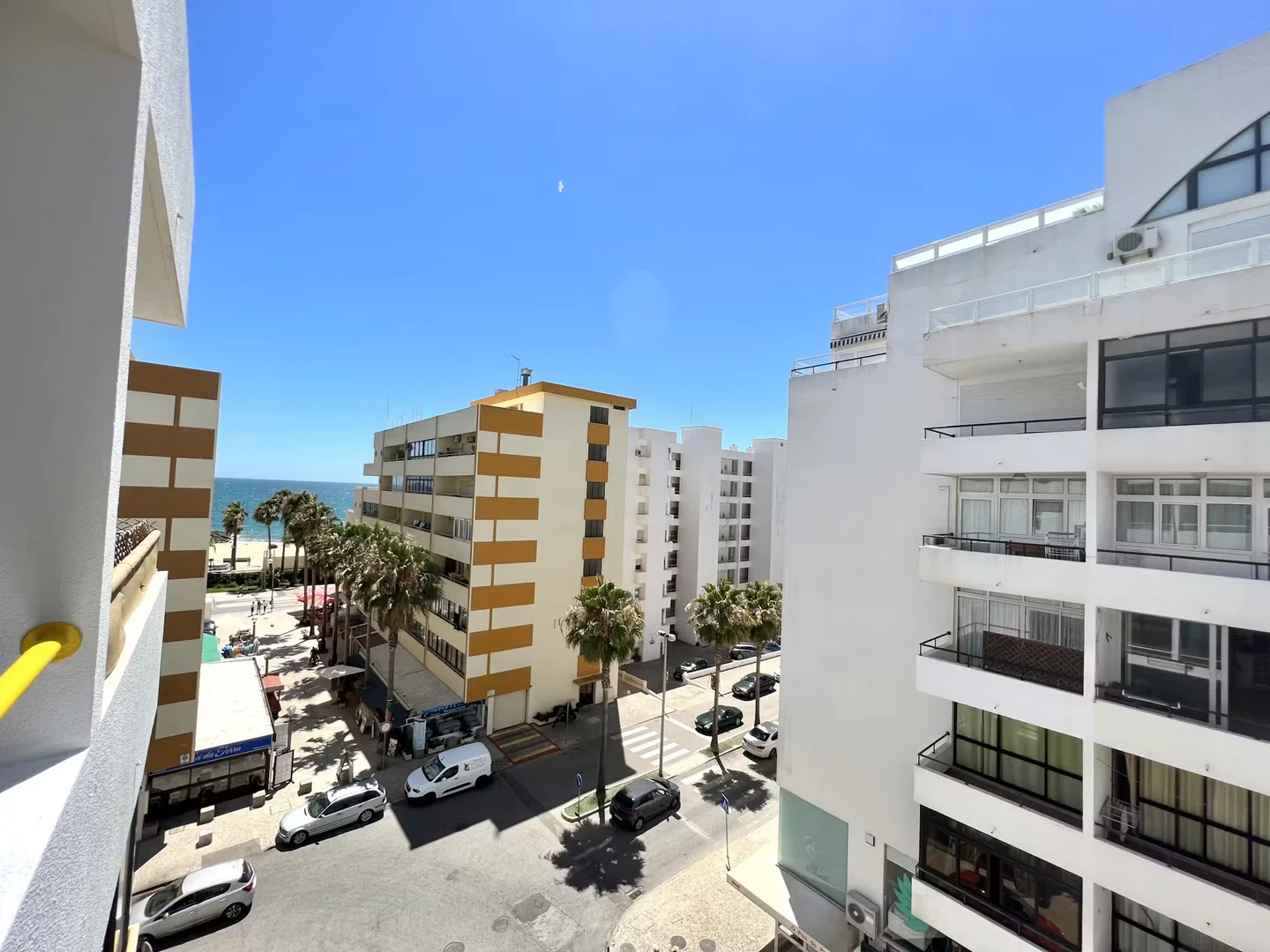Avenida Francisco Sá Carneiro, Quarteira