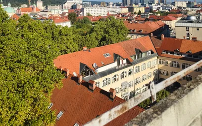 Całe miejsce Streliška ulica, Poljane, obraz 1 7