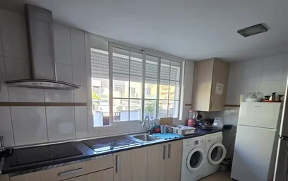 Private room at Calle Arousa, image 9 of 9