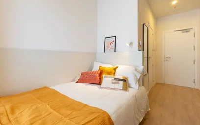 Apartamento inteiro em Calle Juan Bautista Muñoz, La Cartuja, imagem 3 de 10