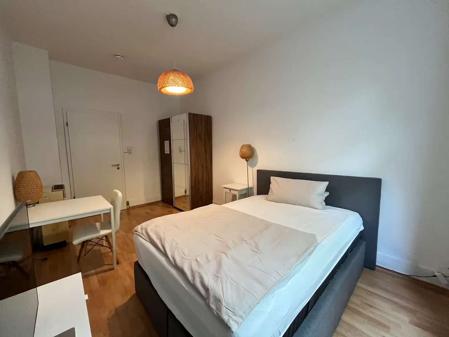 Bright and airy student room with easy university access in