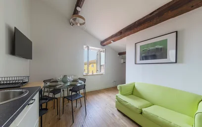 Logement entier à Via S. Nazaro, Veronetta, image 1 de 7
