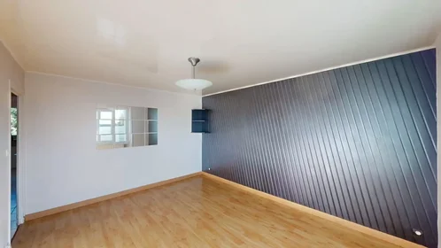 Entire apartment at Rue Edmond About, Rive Droite, image 4 of 10