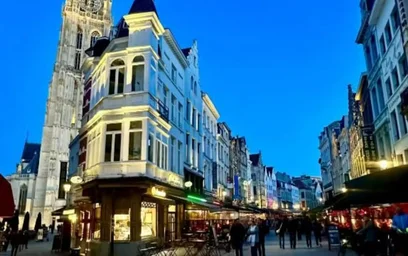 Dairenin tamamı konumu Oude Koornmarkt, Stadhuis-Sint-Jacob-Hessenhuis, 2 8 görüntüsü