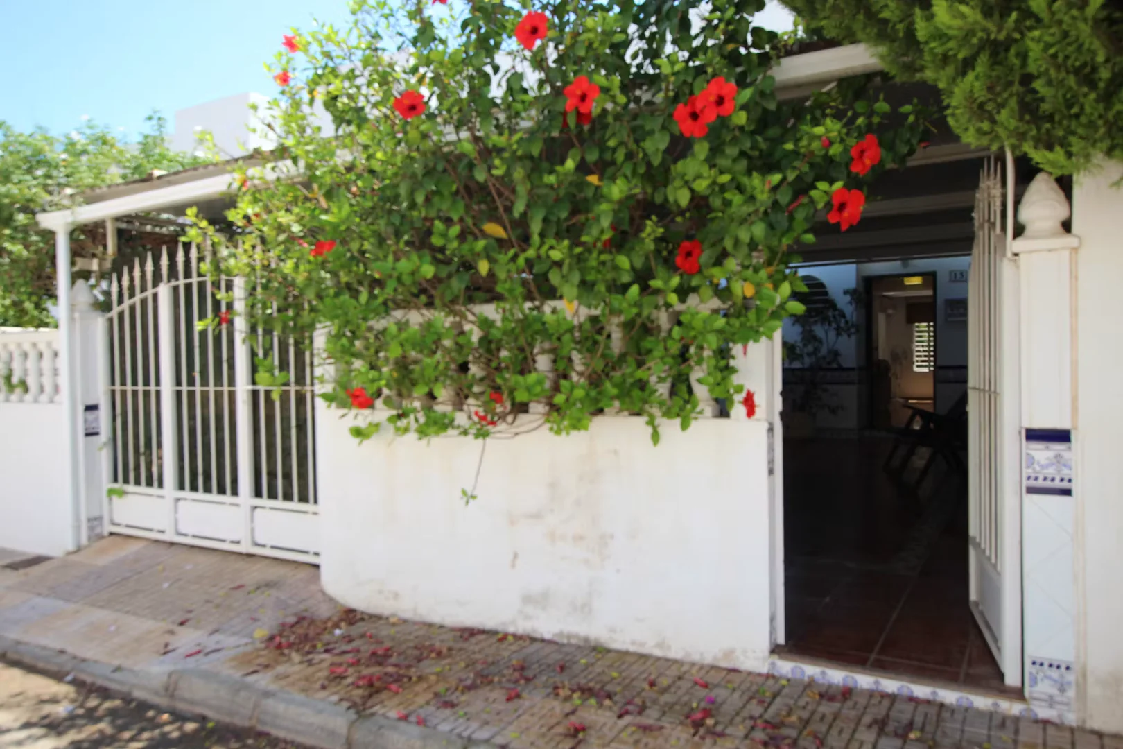 Calle Miraflores, Mar de Cristal