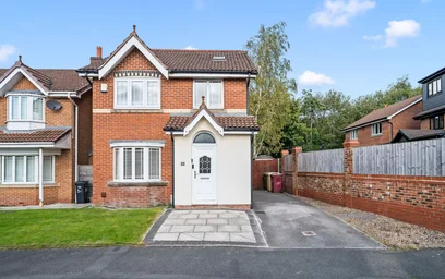 Alojamiento entero en Salterton Drive, Bolton, imagen 2 de 10