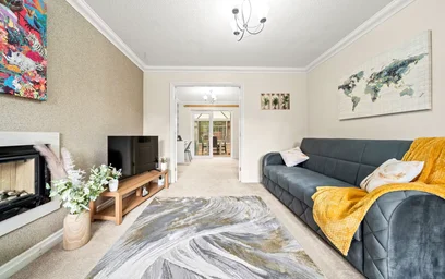 Alojamiento entero en Salterton Drive, Bolton, imagen 8 de 10