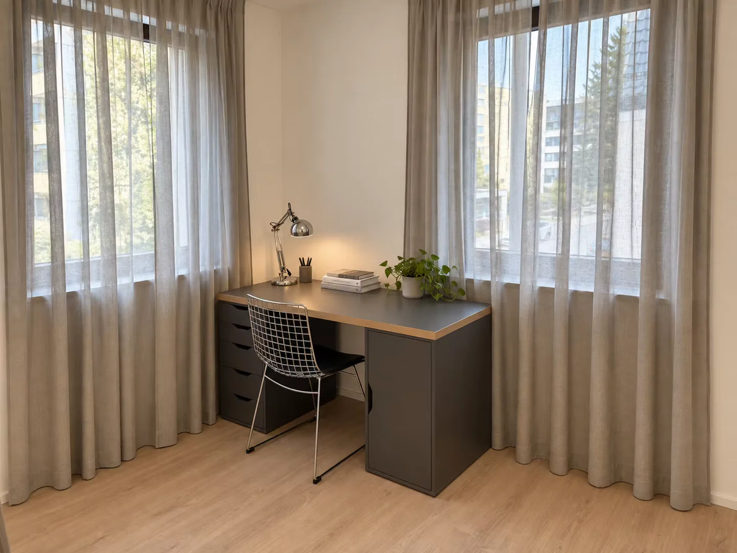 Camera per studenti in  con area studio e servizi in comune