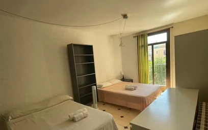 Room for rent with double bed {area}