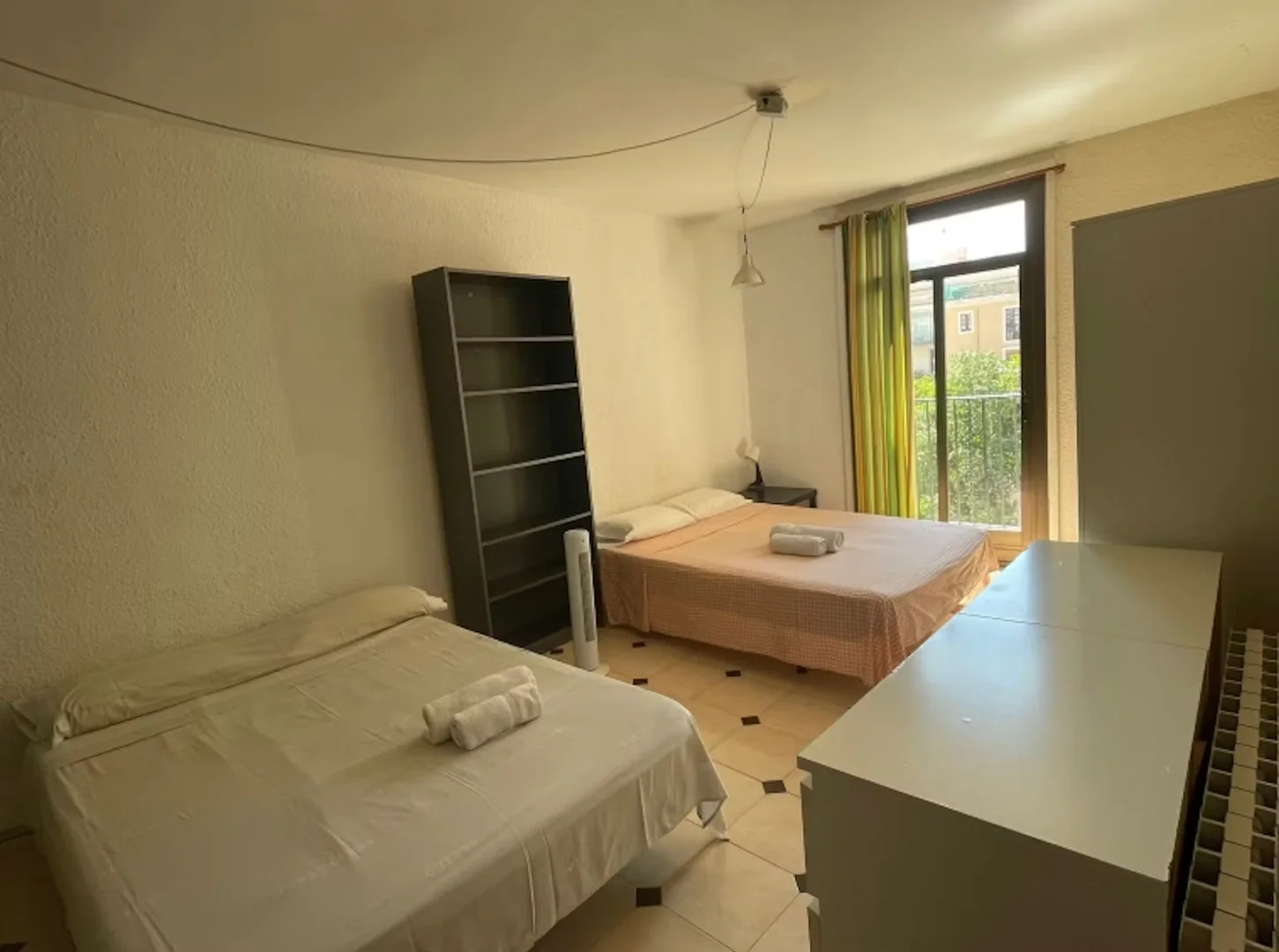 Budget-friendly student room close to campus in 