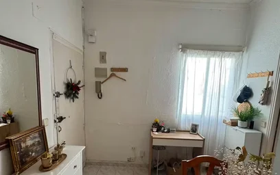 Entire apartment at Calle de Jorge Juan, Salamanca, image 2 of 10
