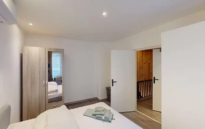 Entire apartment at Rue Louis Pasteur, image 8 of 10