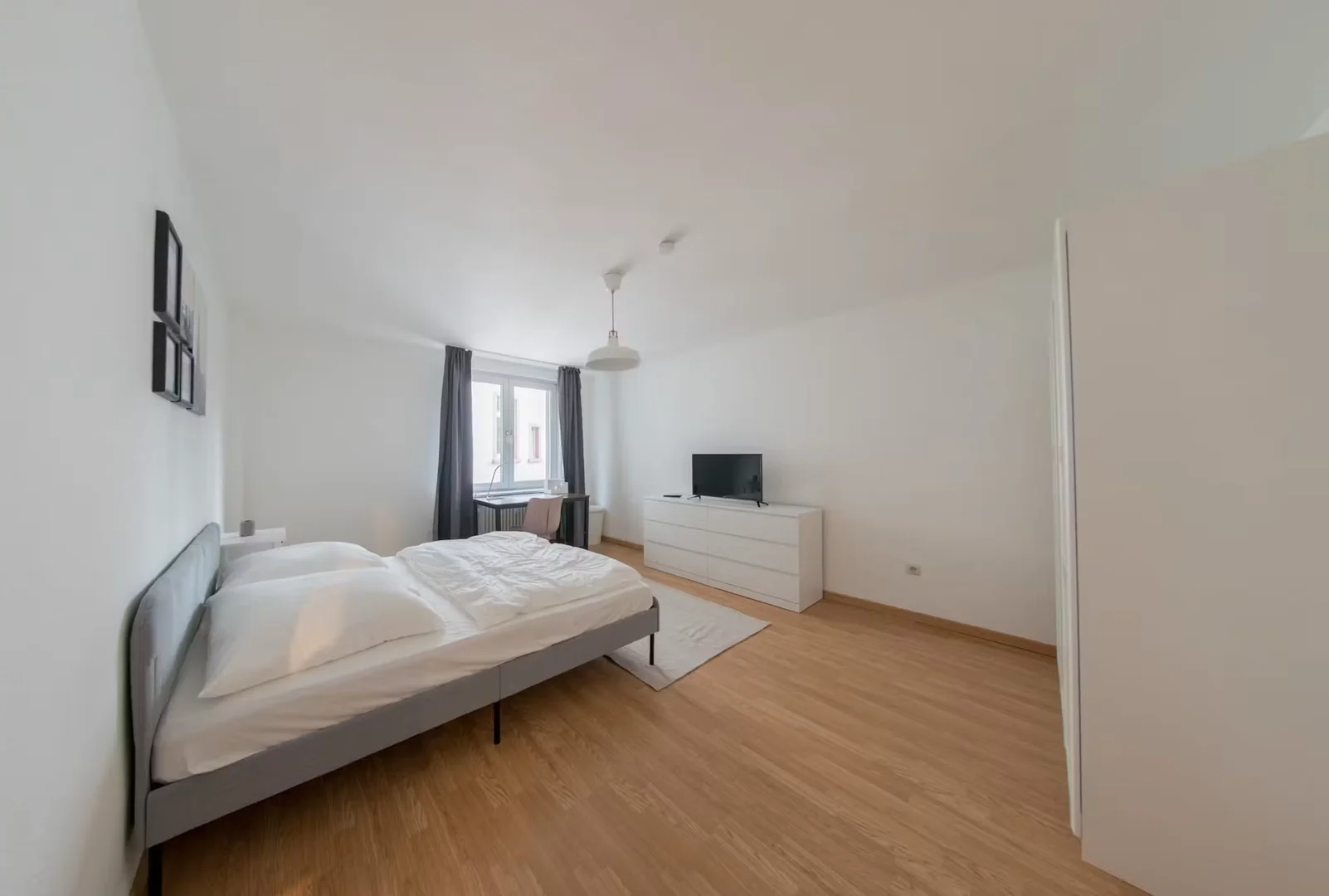 Chambre d'étudiant économique avec emplacement pratique dans 