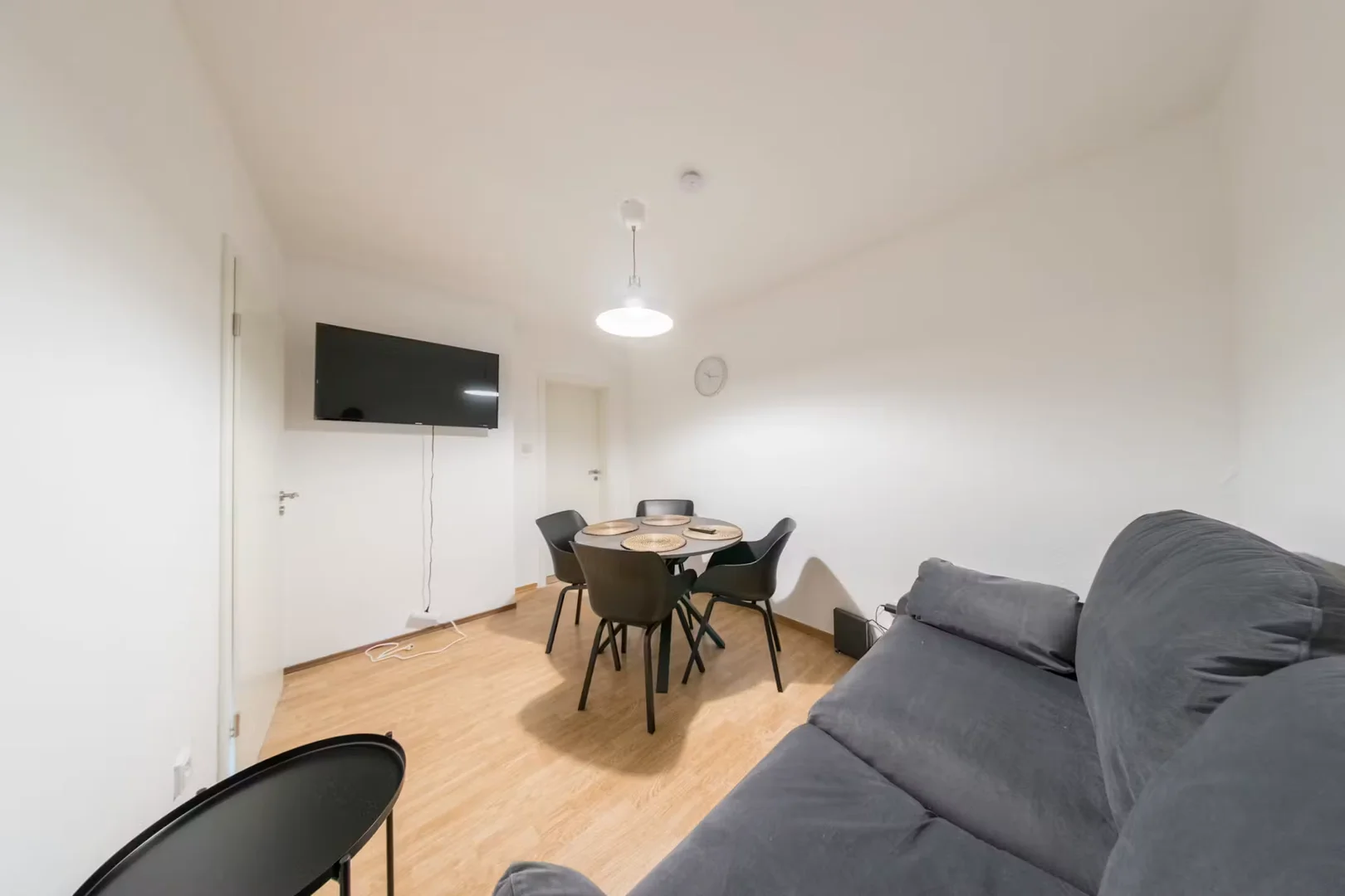 Chambre à louer dans un appartement d'étudiant à , entièrement meublée