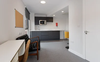 Estudio en residencia en  4A Cleveland St, Wolverhampton WV1 3HL, imagen 14 de 38