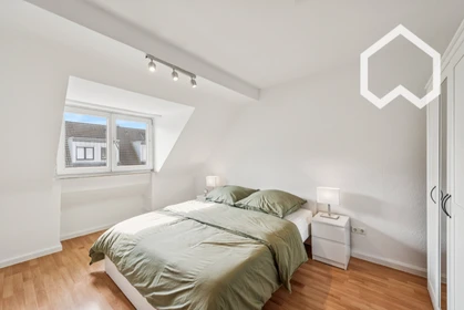 Apartamento inteiro em Rommerskircher Straße, imagem 1 de 10