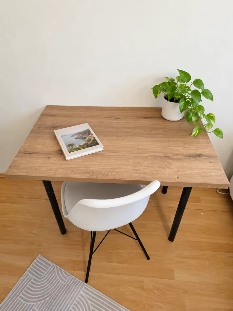 Quarto acolhedor para estudantes disponível em 