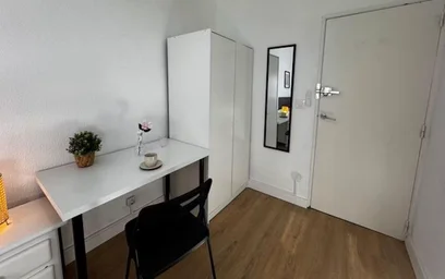 Prywatny pokój Calle Doña Romera, obraz 4 10