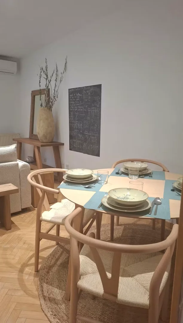 Quarto de estudante económico perto do campus em