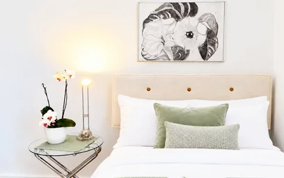 Stanza privata con letto matrimoniale {area}