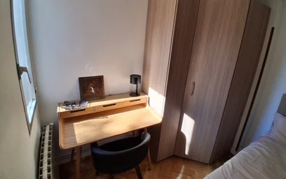 Appartamento intero in Calle de Santa Cruz de Mudela, Usera, immagine 5 di 10