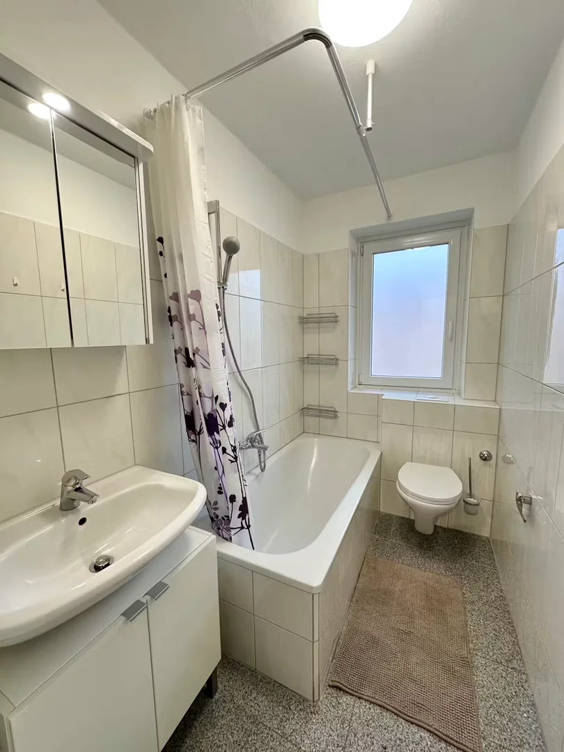 Habitación en apartamento estudiantil en alquiler en , completamente amueblado