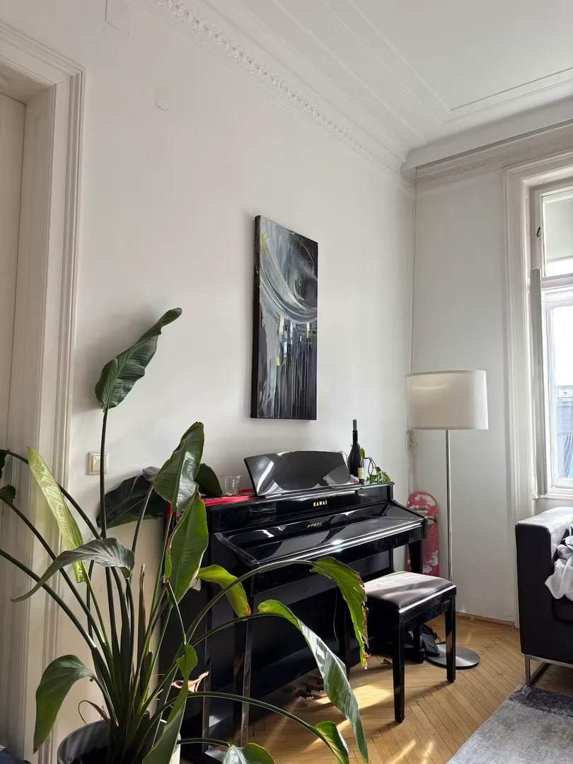 Quarto amigo do estudante em  com comodidades modernas