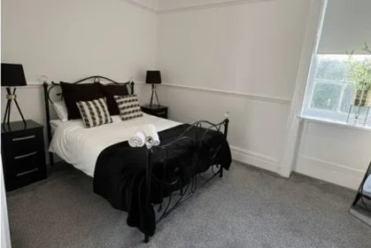 Privatzimmer in der Ynyspenllwch Road, bild 1 von 9