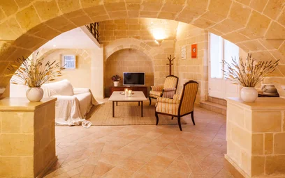 Entire apartment at Via Fiorentini, Sassi di Matera, image 4 of 10