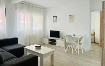 Modern and bright flat in {area}