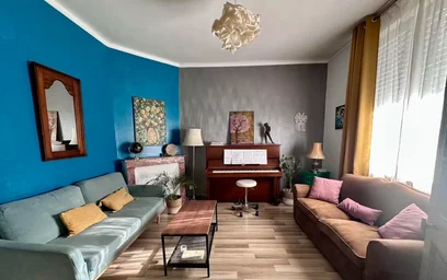 Logement avec 3 chambres à {area}