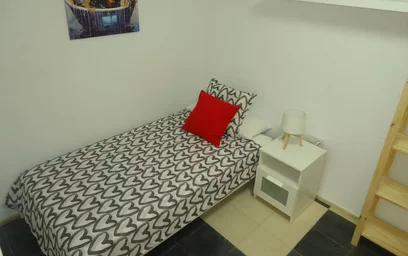Privatzimmer in der Calle Maestro Priego López, Poniente Sur, bild 1 von 10