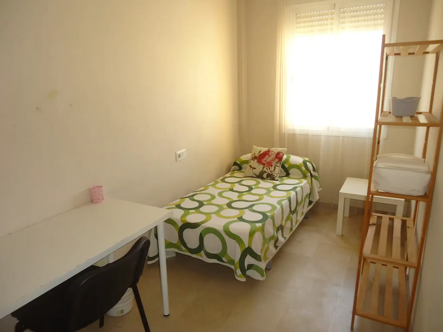 Quarto acolhedor para estudantes disponível em 