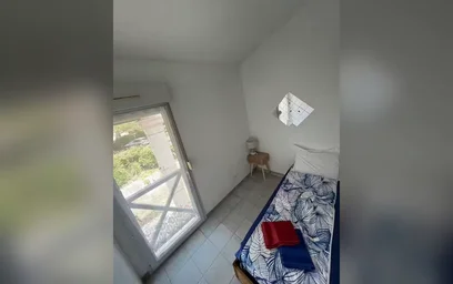 Gesamte Unterkunft in der Rue Christophe Colomb, bild 6 von 8