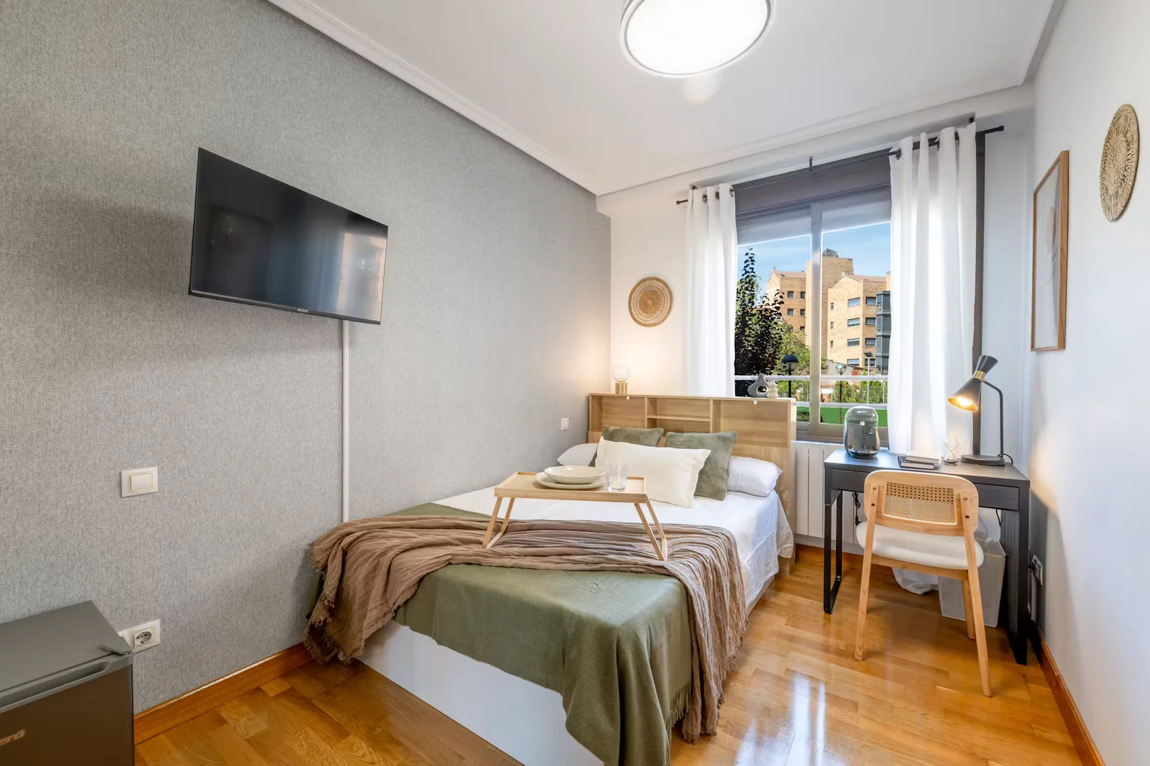 Chambre confortable pour étudiants disponible dans 
