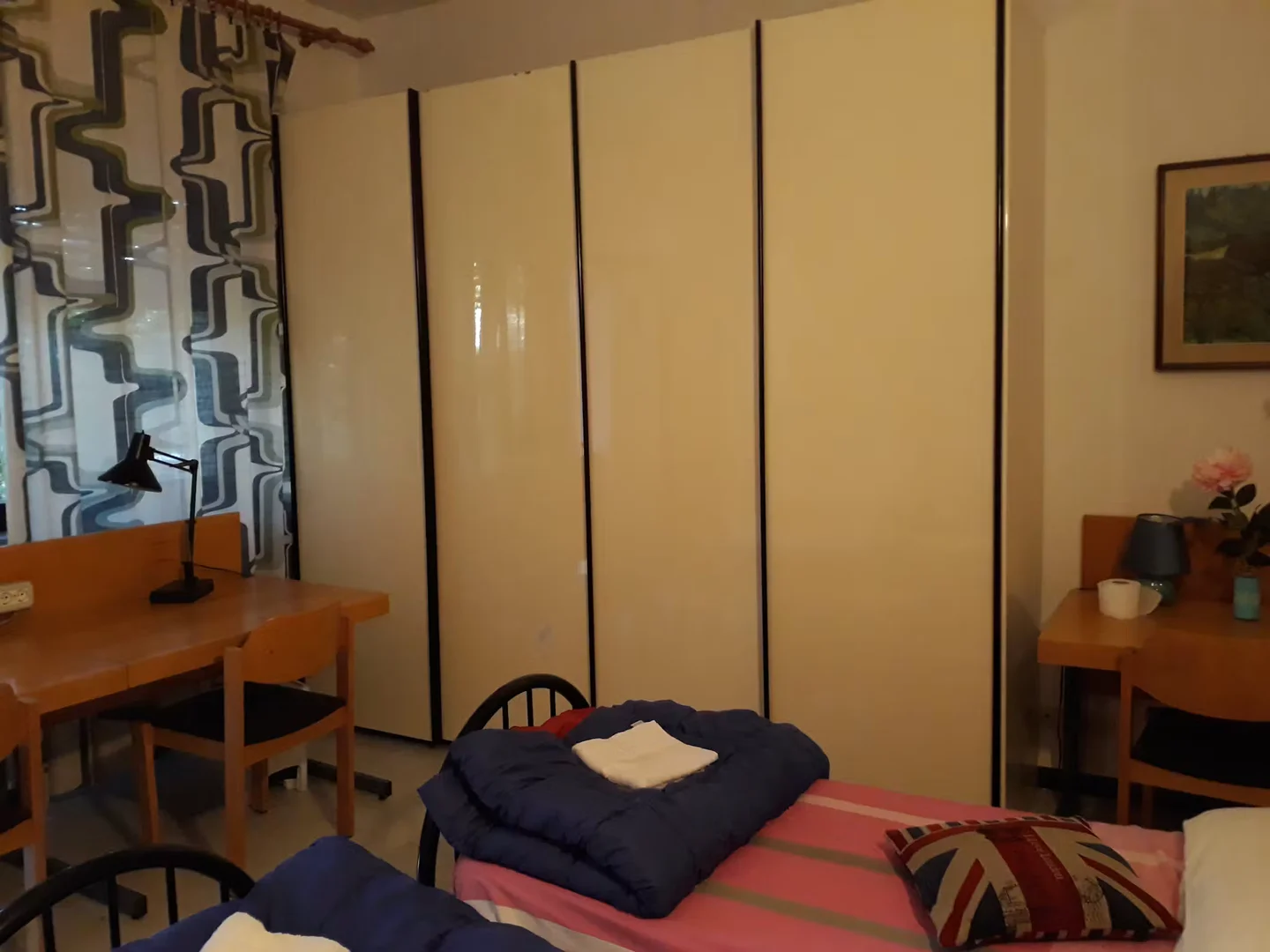 Bright and airy student room with easy university access in