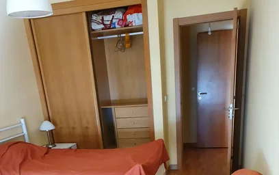 Chambre privée à Avenida de Berlim, Lisbon, image 4 de 10