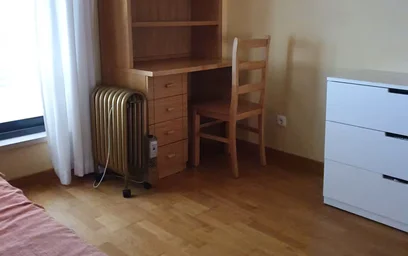 Chambre privée à Avenida de Berlim, Lisbon, image 8 de 10