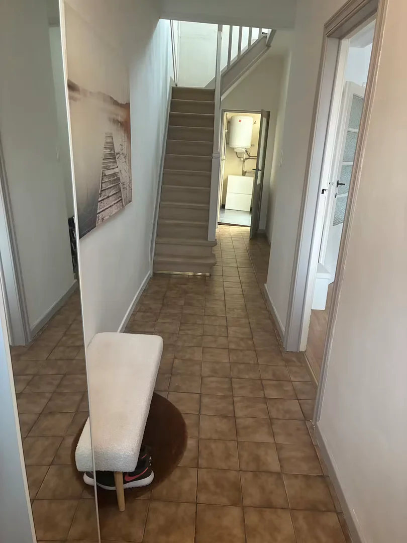 Quarto de estudante funcional perfeito para estudar em 