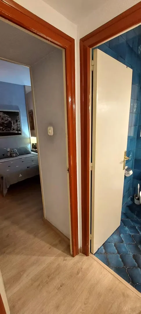 Comfortable and spacious student room in 