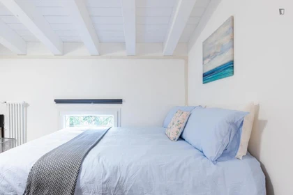 Quarto privado em Viale Alfredo Oriani, imagem 1 de 23