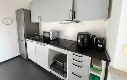 Stanza privata in Saalburgallee, Bornheim, immagine 6 di 10