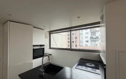 Private room at Boulevard du Colonel Fabien, image 7 of 9